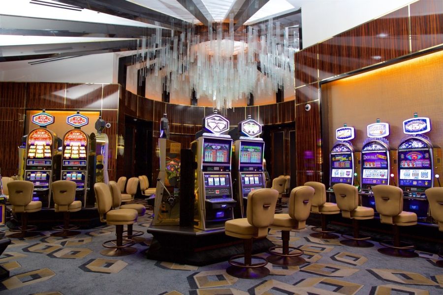 Atlantis Resort & Casino slot machines